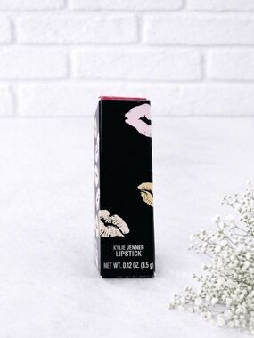 Kylie Jenner NEW IN BOX Lipstick - Boss Matte .12oz